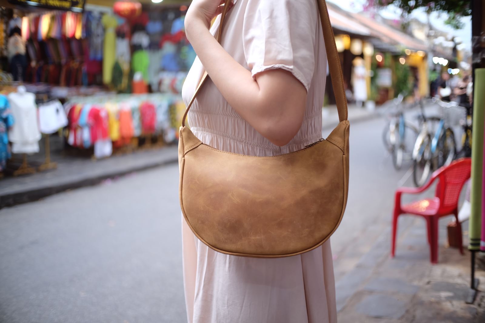 Light brown croissant bag for ladies